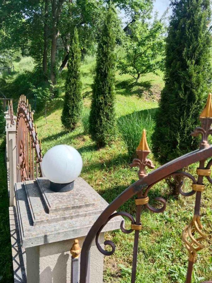 Cottage house Podobovets Exterior foto