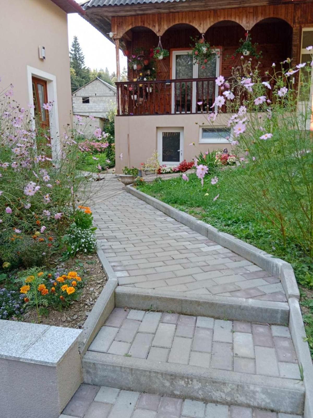 Cottage house Podobovets Exterior foto